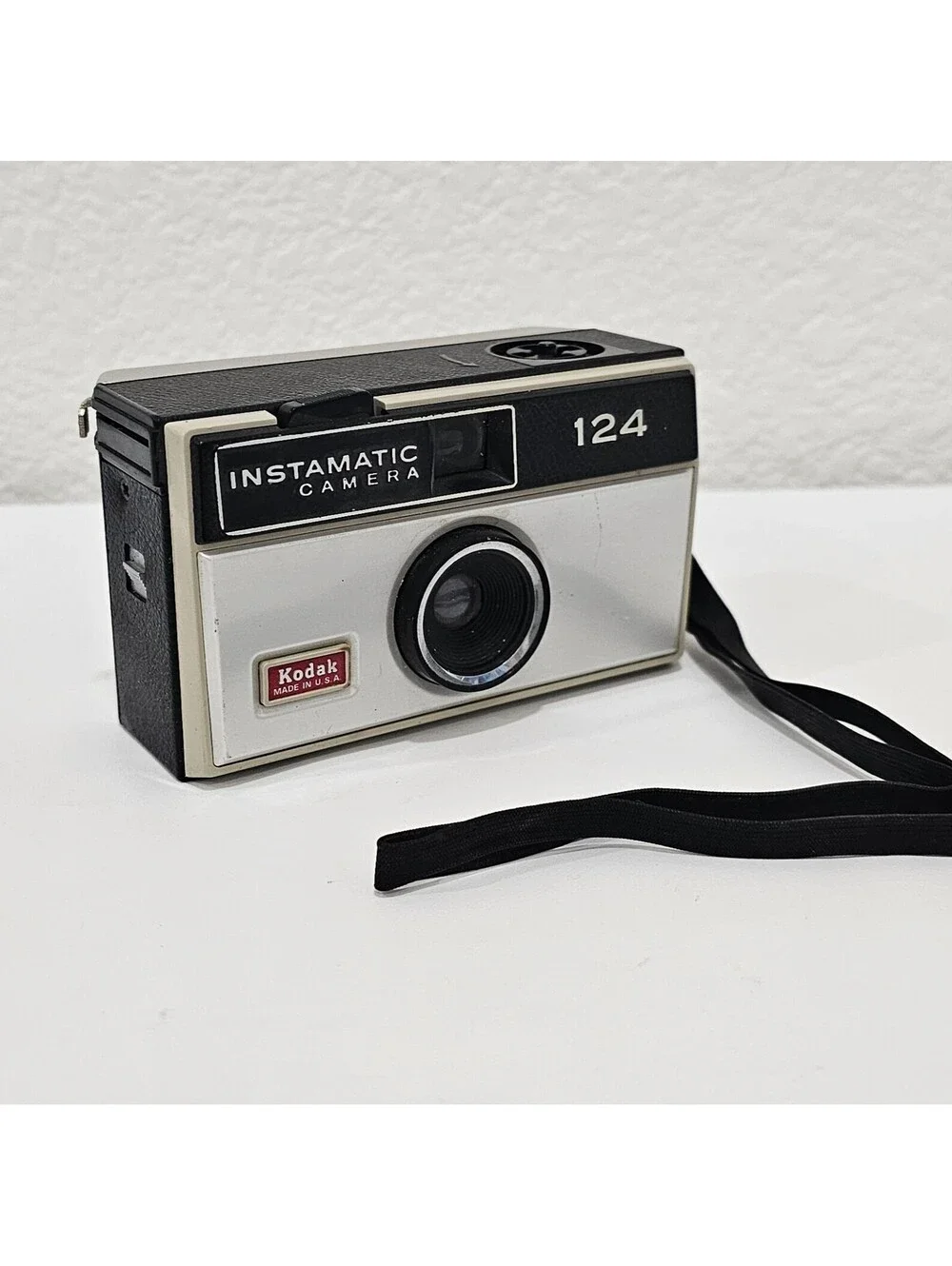 Vintage Kodak Instamatic 124 Camera Made in USA Parts or Repair Untested